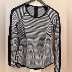 Lulu lemon size S great top ! original